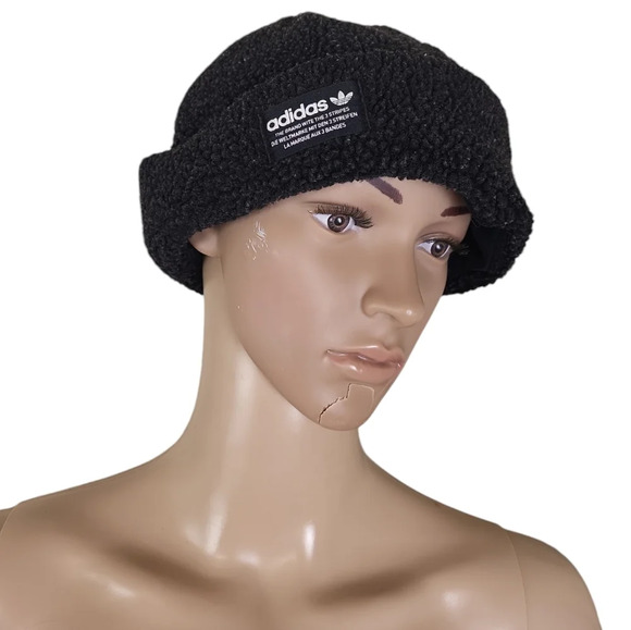 adidas Women’s Original Nova Sherpa beanie - Picture 1 of 3
